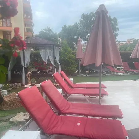 Apart-hotel Bahami 3*