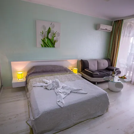 Apart-hotel Bahami 3*