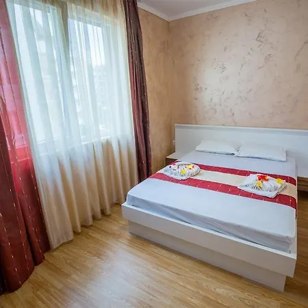 Apart-hotel Bahami 3*